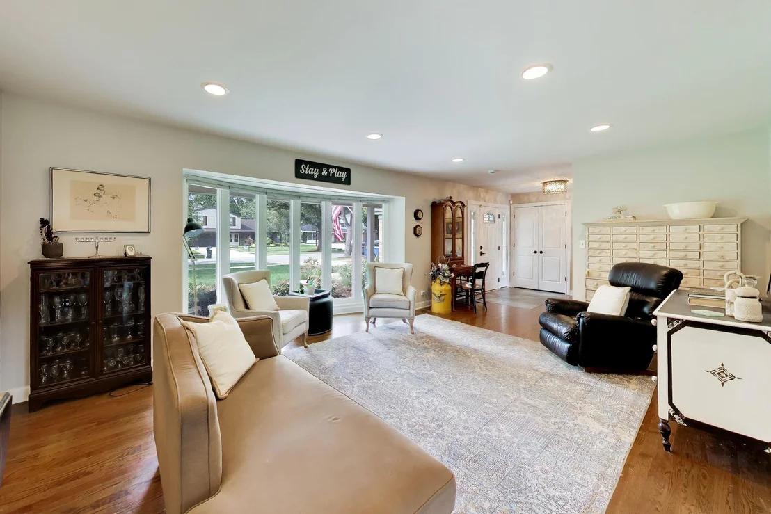 Photo of 3331 Maple Leaf Drive