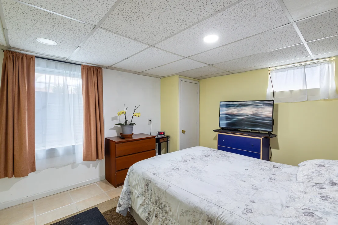 Photo of 2711 Maple Avenue