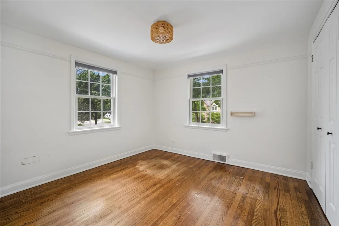 Photo of 1815 Oak Avenue