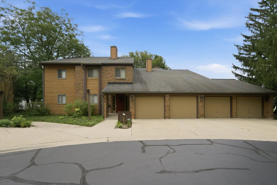 Photo of Unit D at 650 WAVERLY Drive