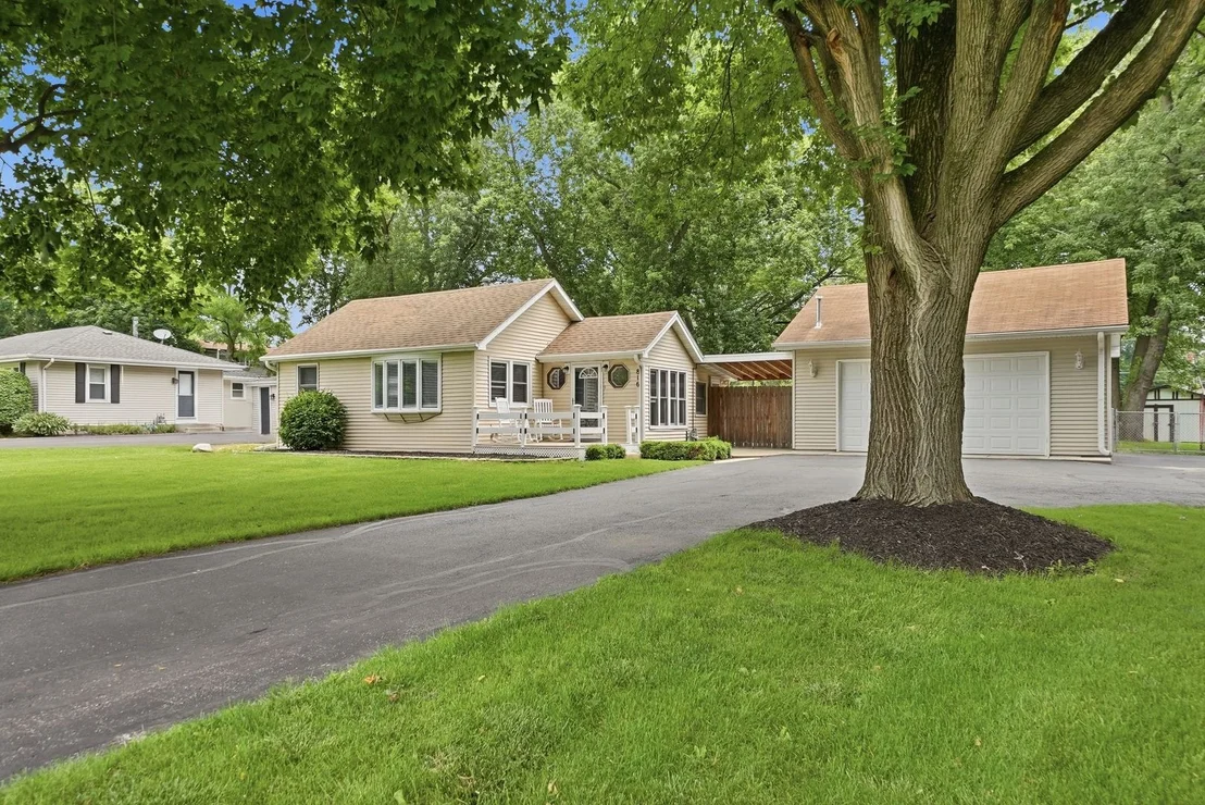 Photo of 816 Ogden Road