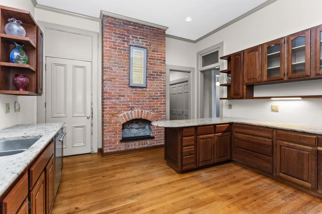 Photo of 1411 Maple Avenue