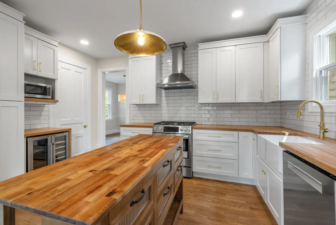 Photo of 4142 Wolf Road