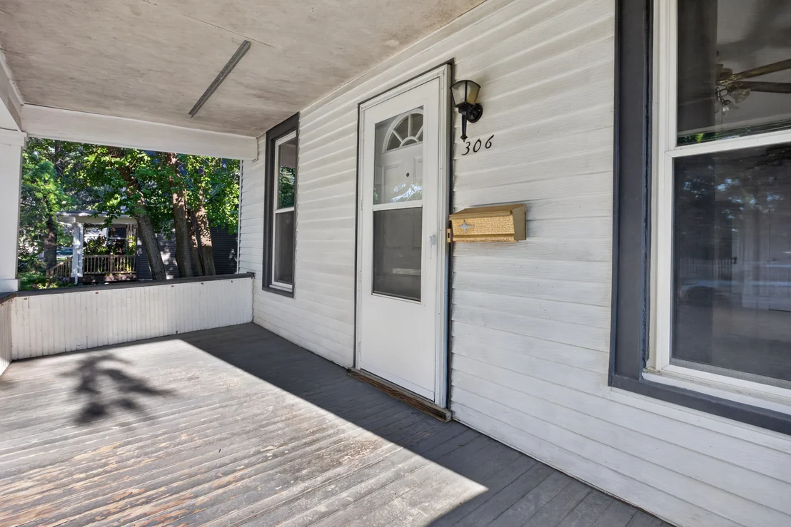 Photo of 306 E Locust Street