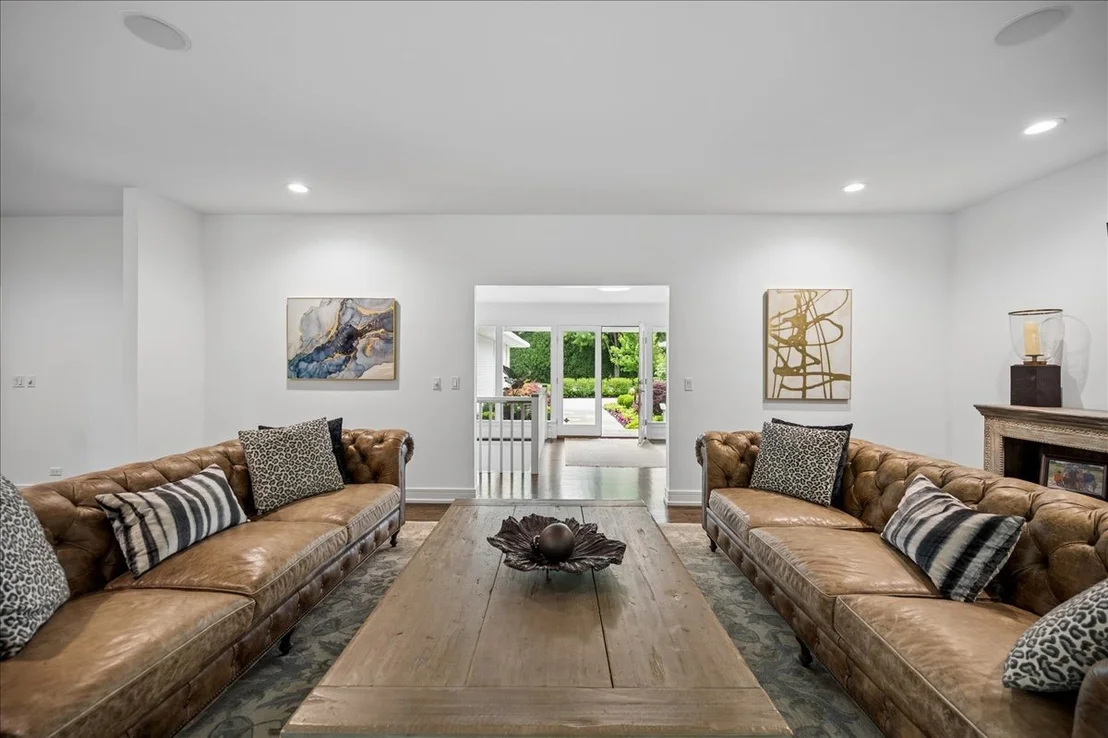 Photo of 920 Pine Tree Lane