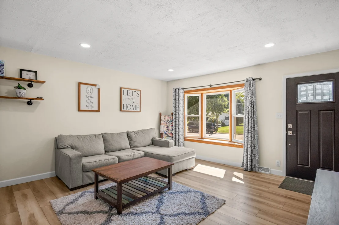 Photo of 1530 Sunrise Drive