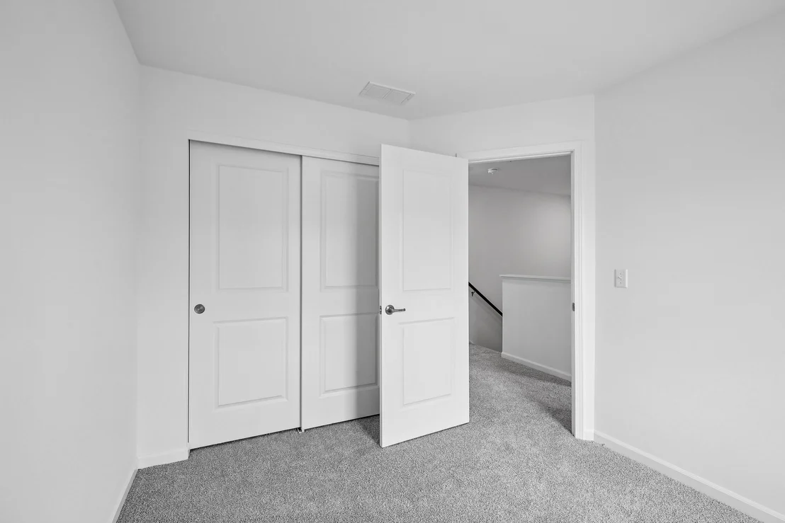 Photo of 439 Red Oak Circle