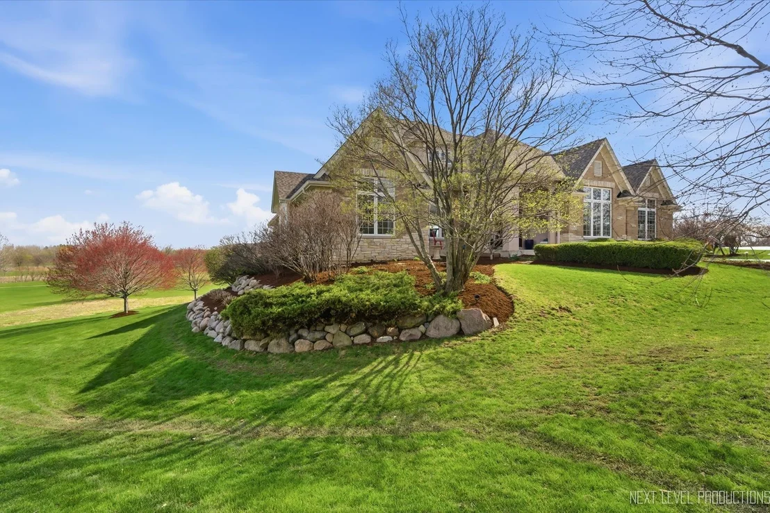 Photo of 1933 Spring Valley Drive