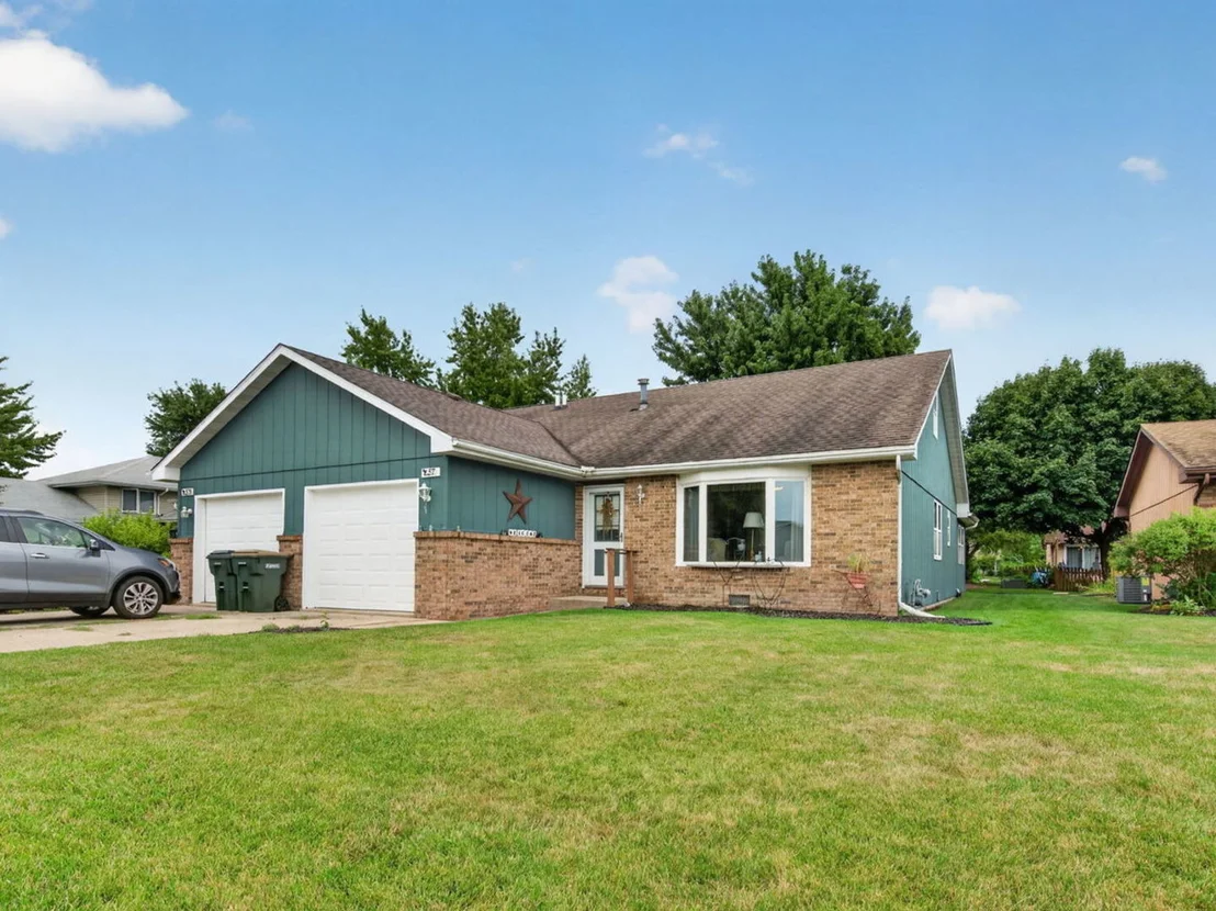 Photo of 577 Elizabeth Drive