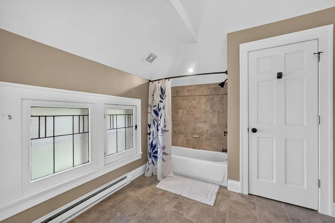 Photo of 729 W Downer Place