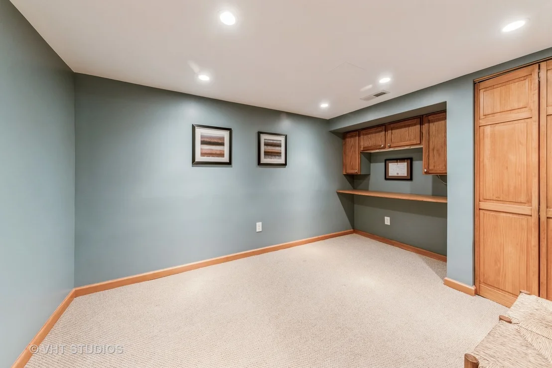 Photo of 627 N Stephen Drive
