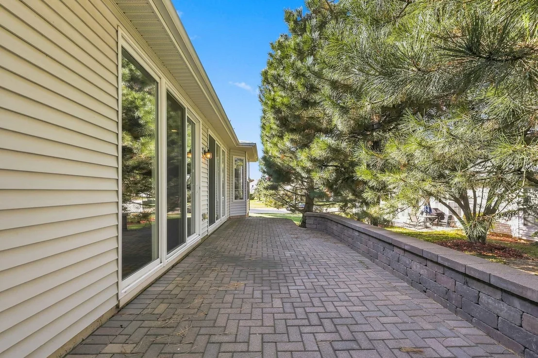 Photo of 13480 CRESTVIEW Drive