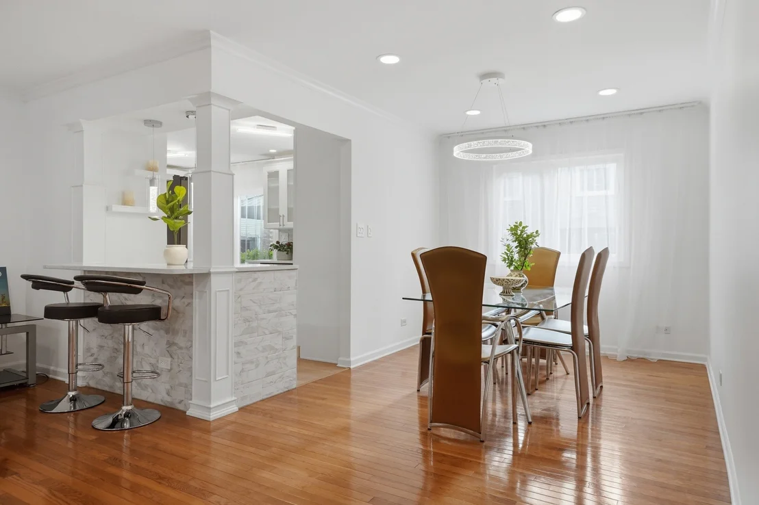 Photo of 710 Bayside Court