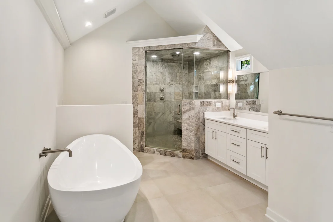 Photo of 710 Alexandria Drive