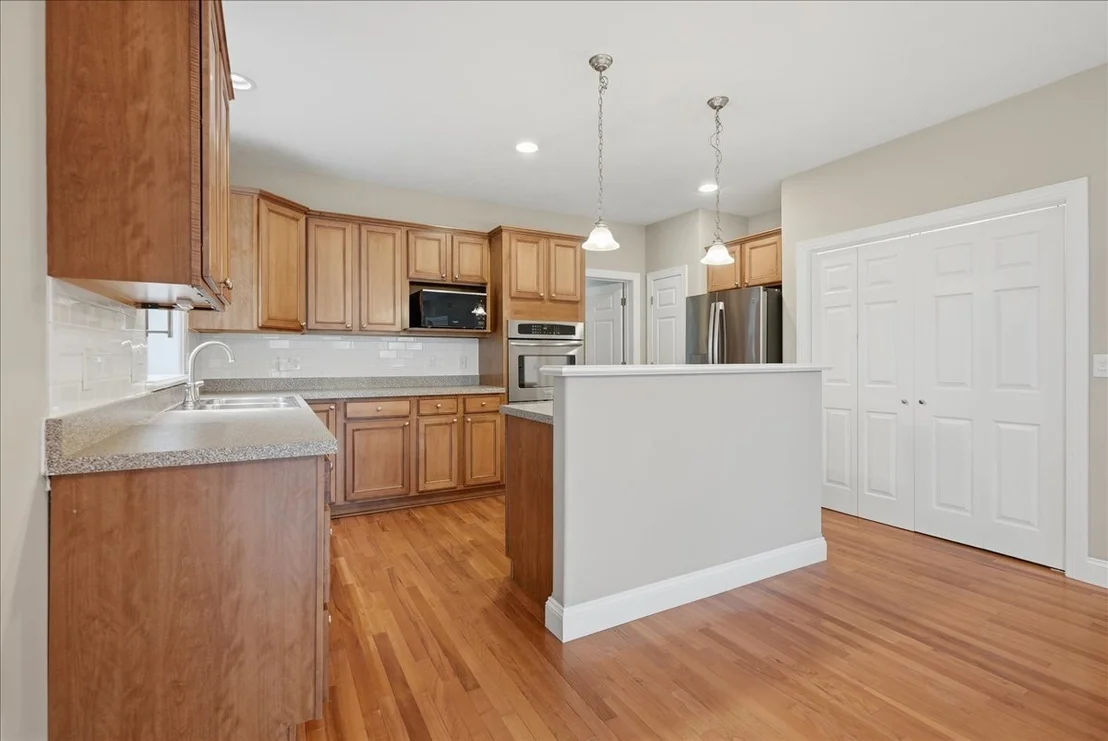 Photo of 2202 Bloomingdale Road