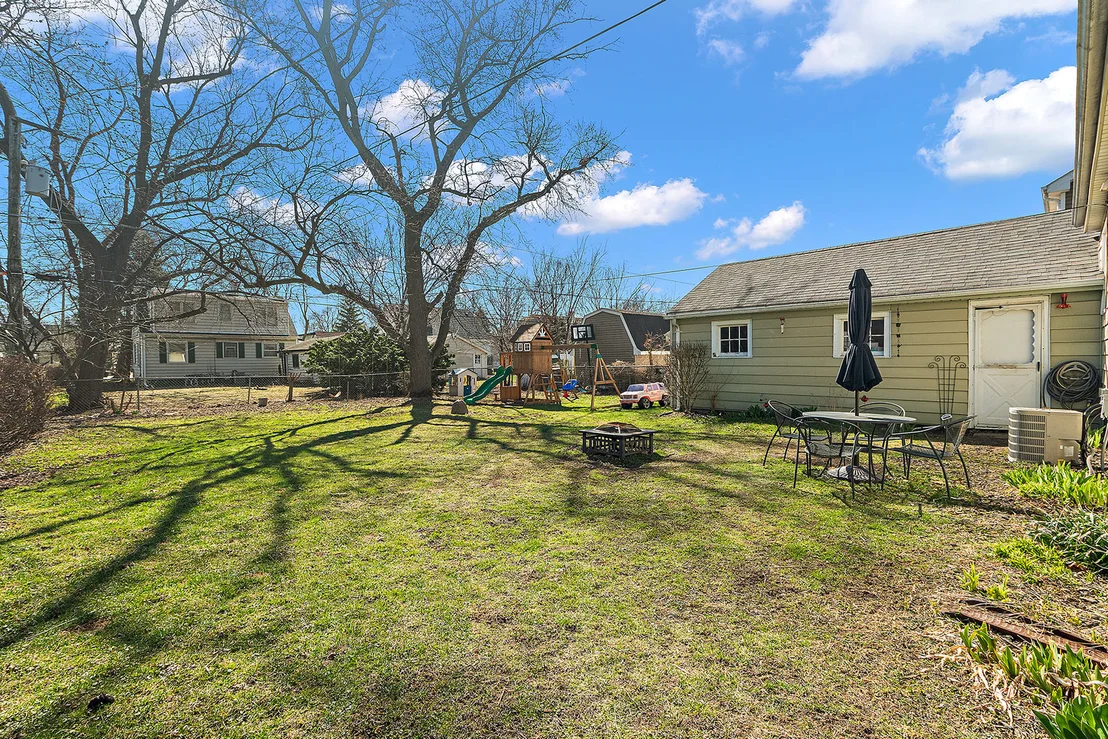 Photo of 6613 Glenview Drive