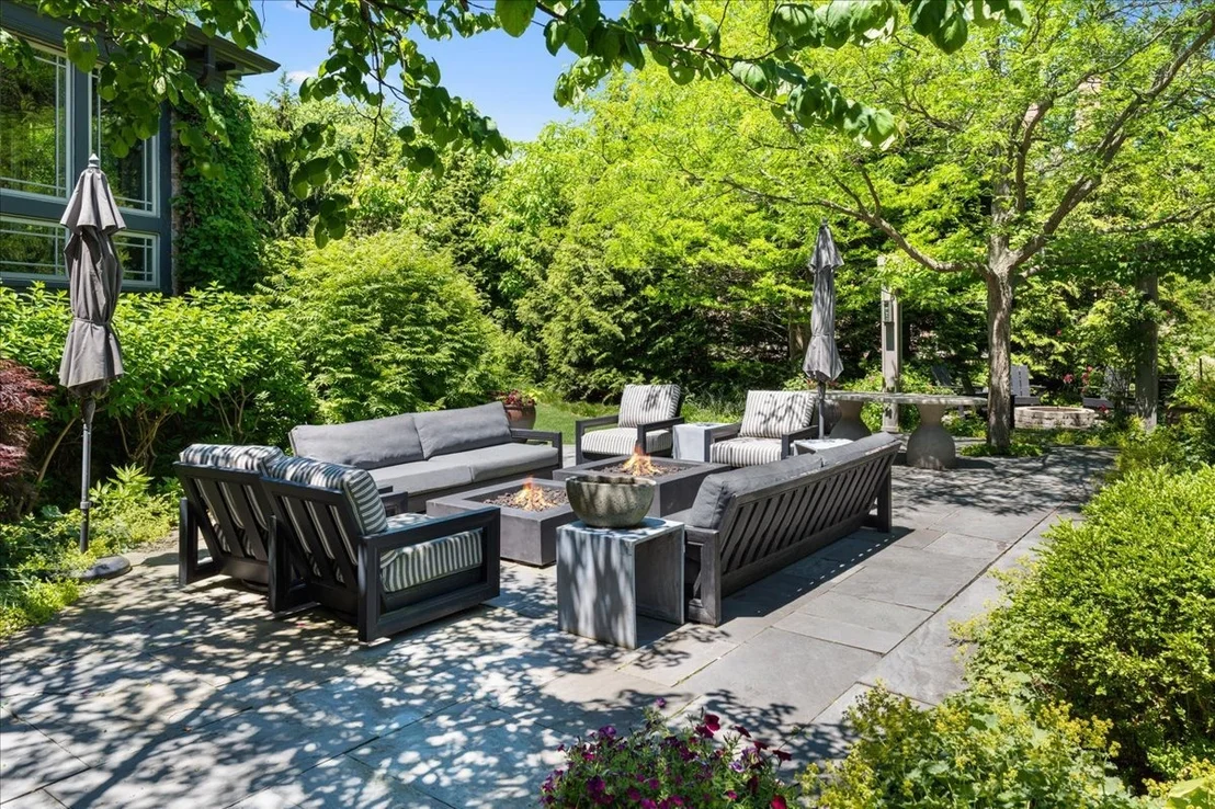 Photo of 395 Greenleaf Avenue