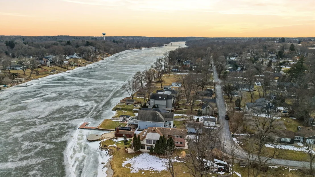 Photo of 6N263 River Drive