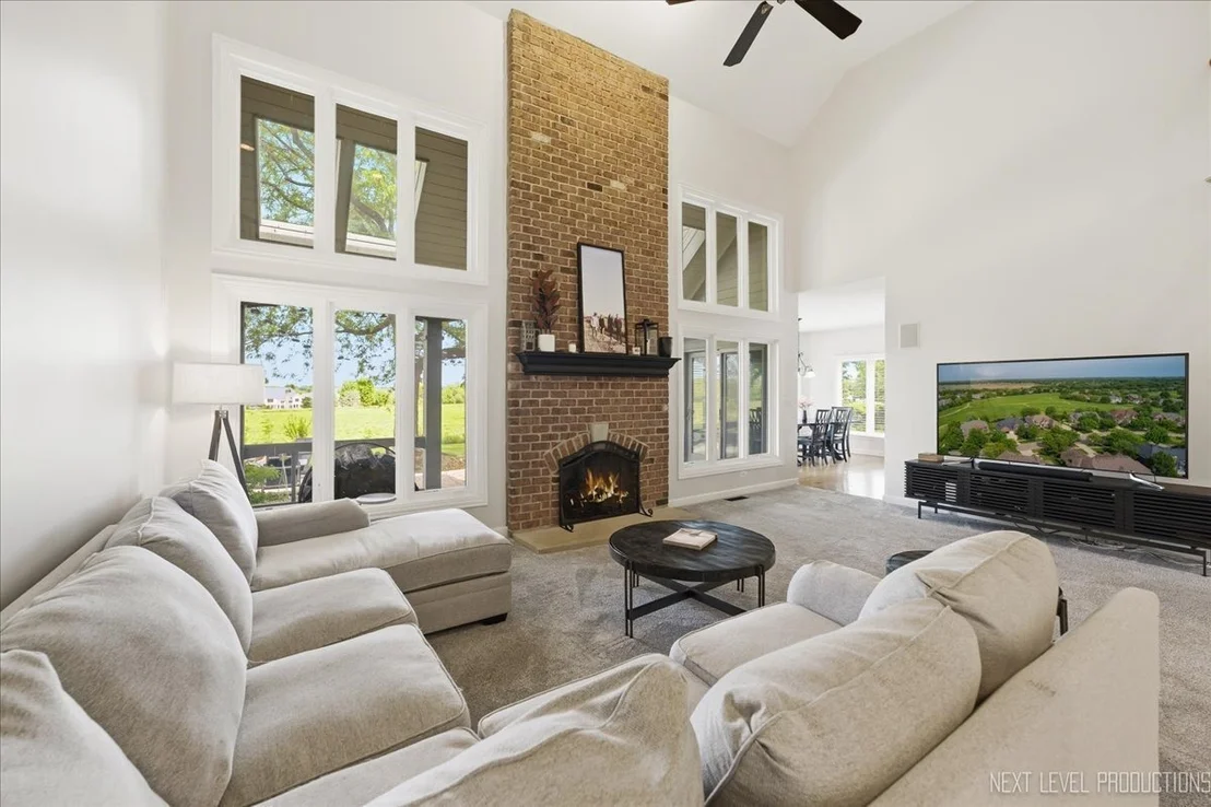 Photo of 2460 Bird Lane