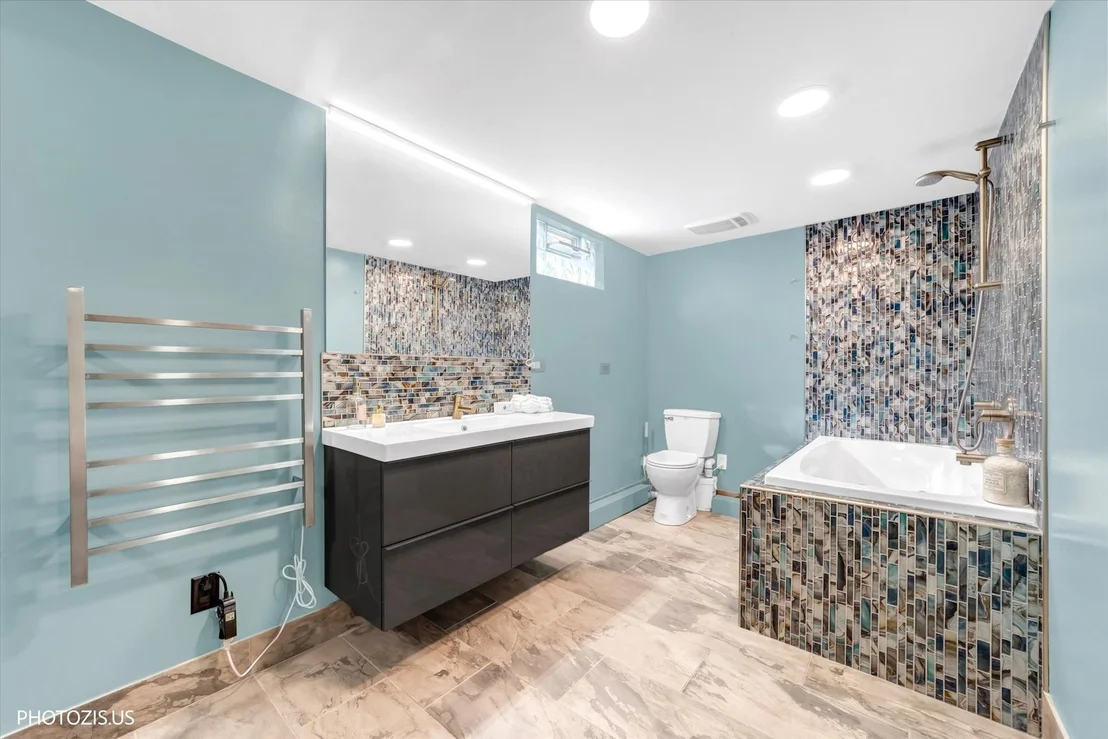Photo of 722 N Stephen Drive