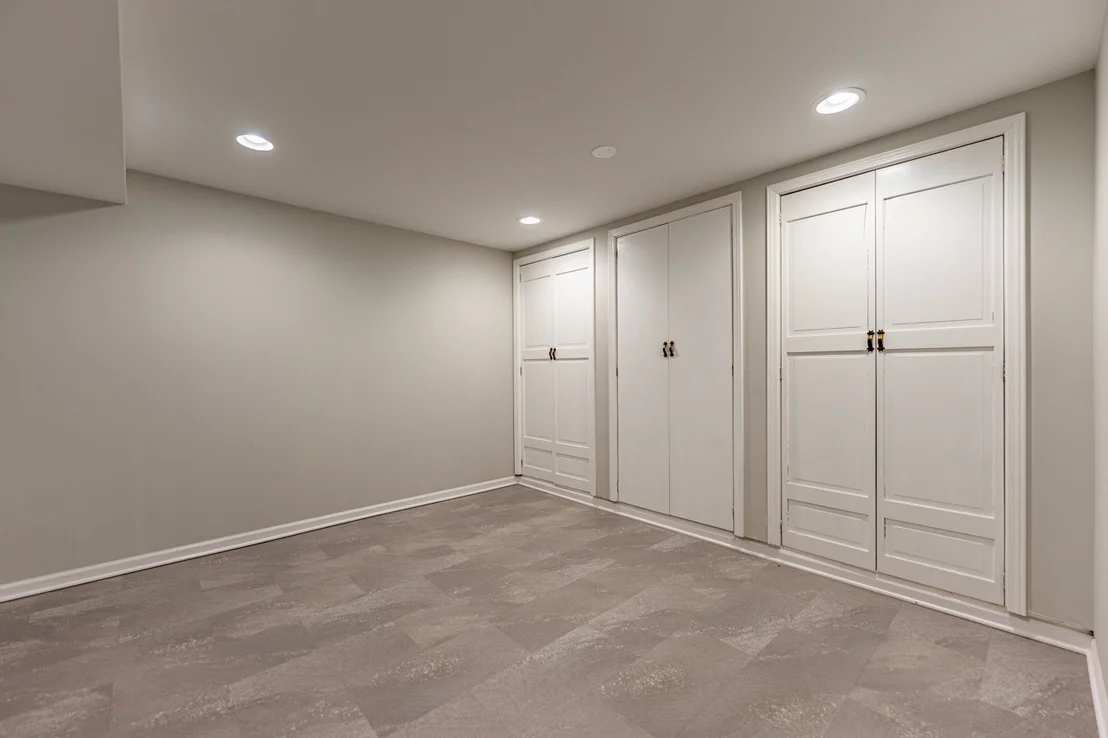 Photo of 1122 Creekside Drive
