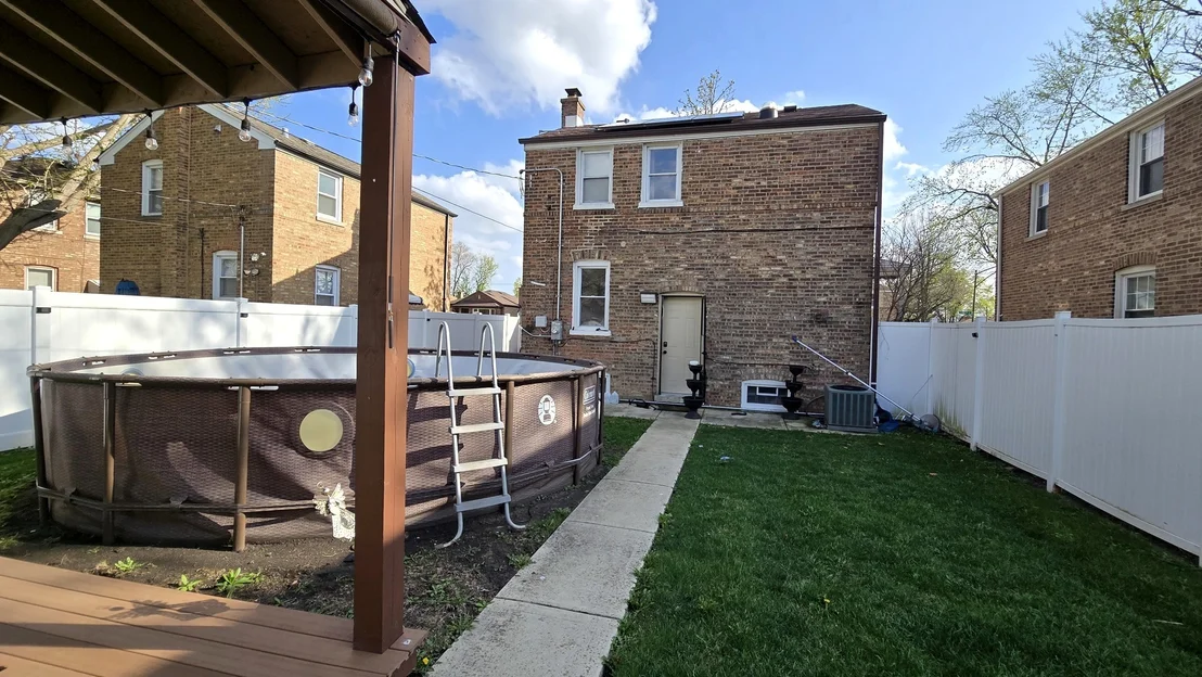 Photo of 3352 W 84th Street