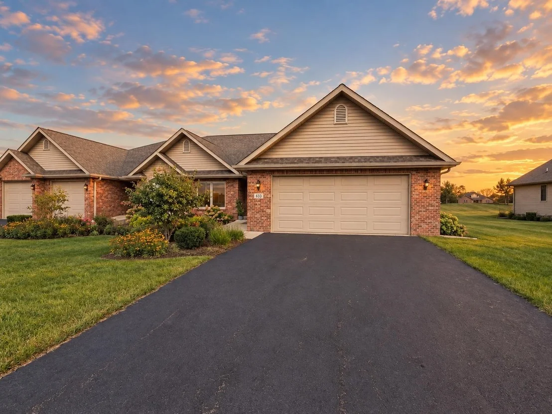 Photo of 633 Harvest Drive