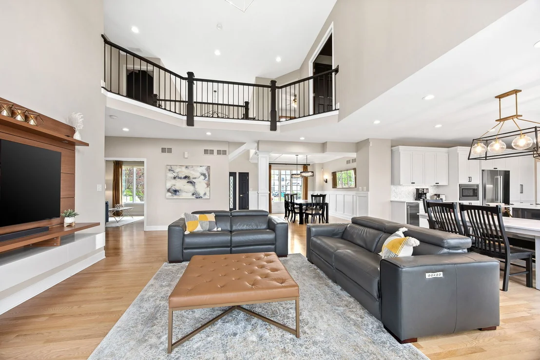 Photo of 1045 Hilltop Drive