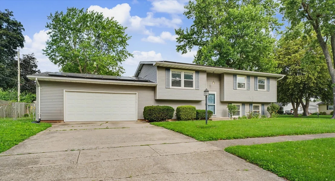 Photo of 2401 Arden Drive