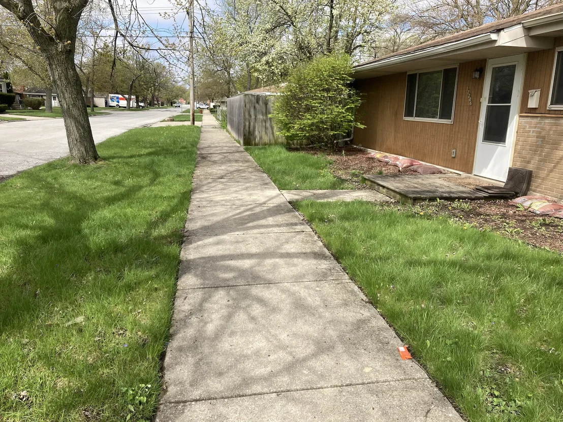 Photo of 17246 Community Street