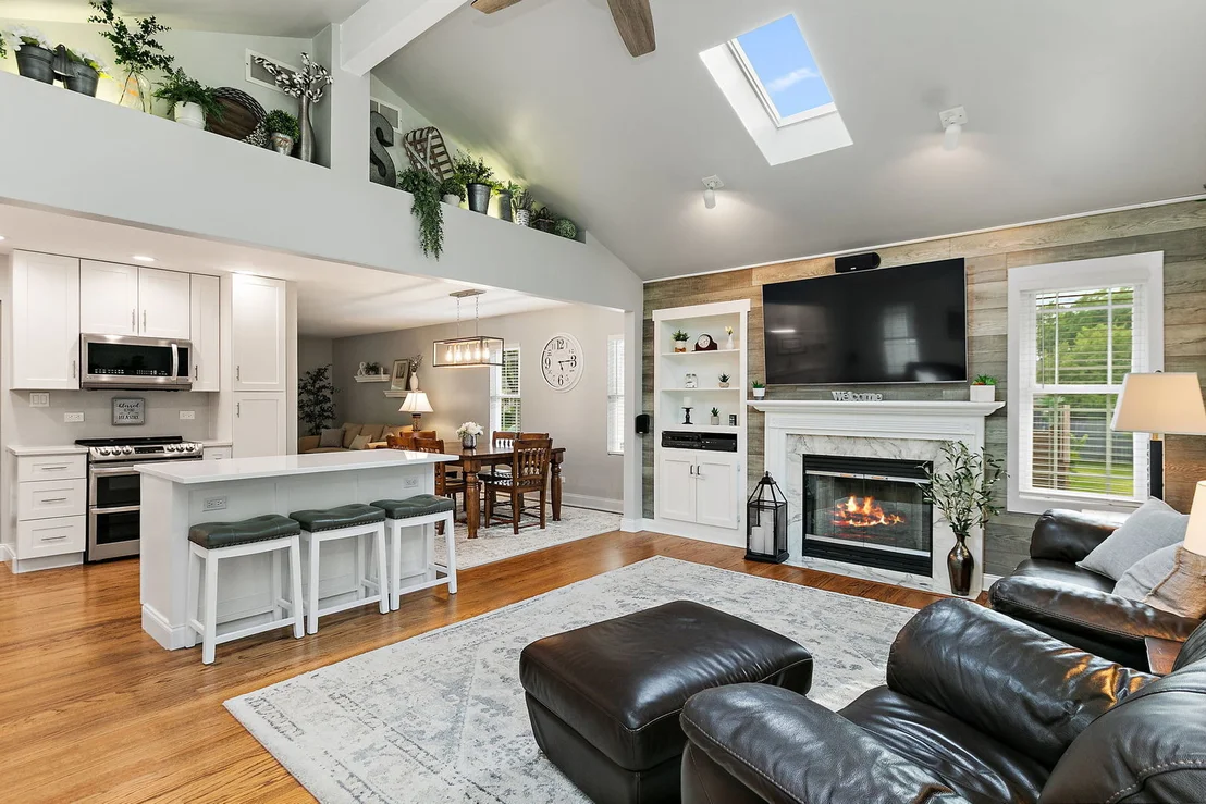 Photo of 430 Amherst Lane