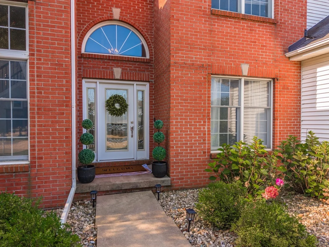 Photo of 17 Waterside Circle