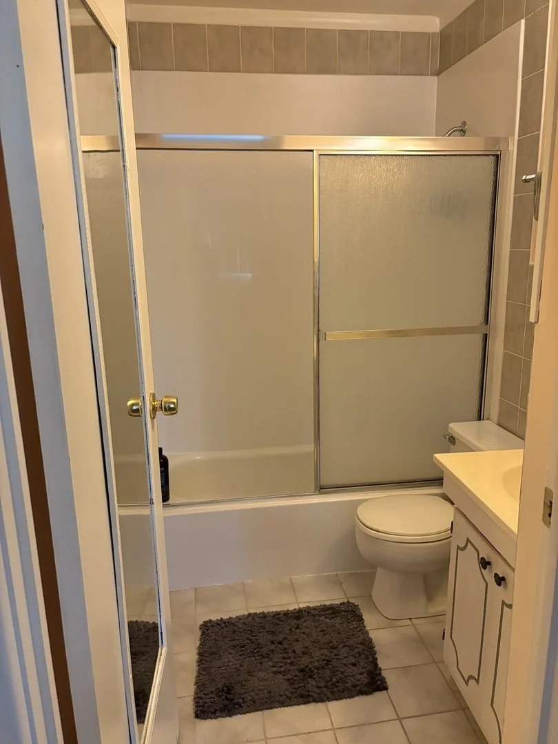 Photo of Unit 412A at 7211 WOLF Road