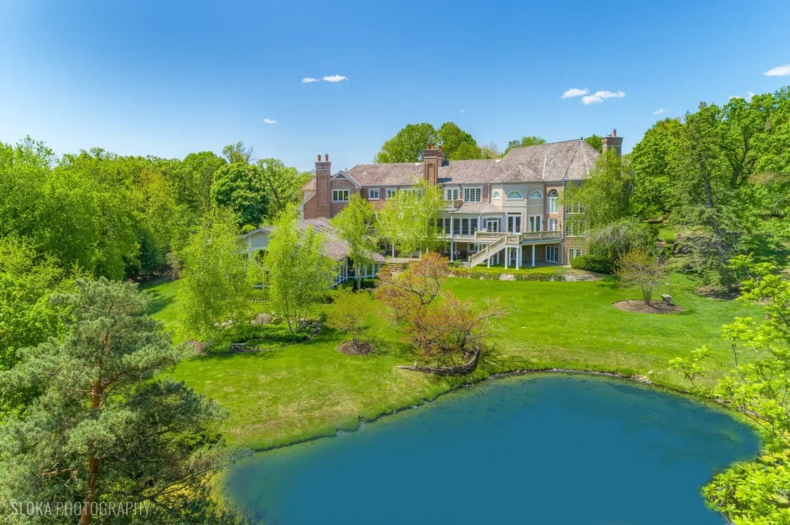 Photo of 560 Oak Knoll Road