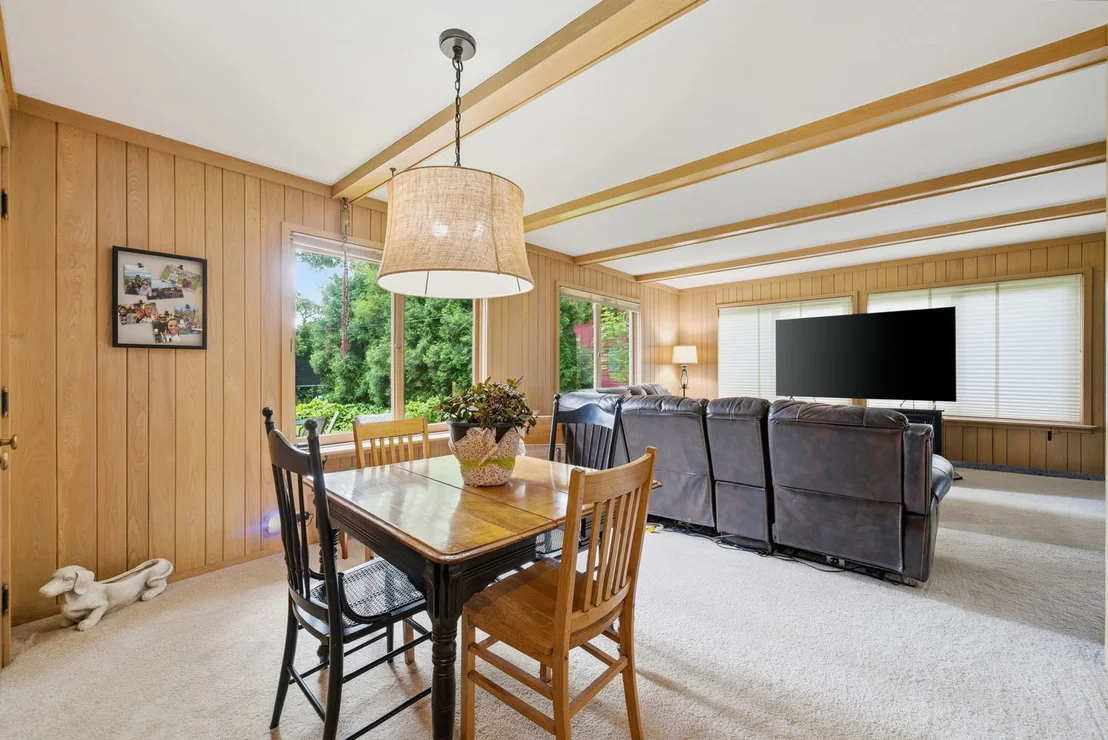 Photo of 415 N Worth Avenue