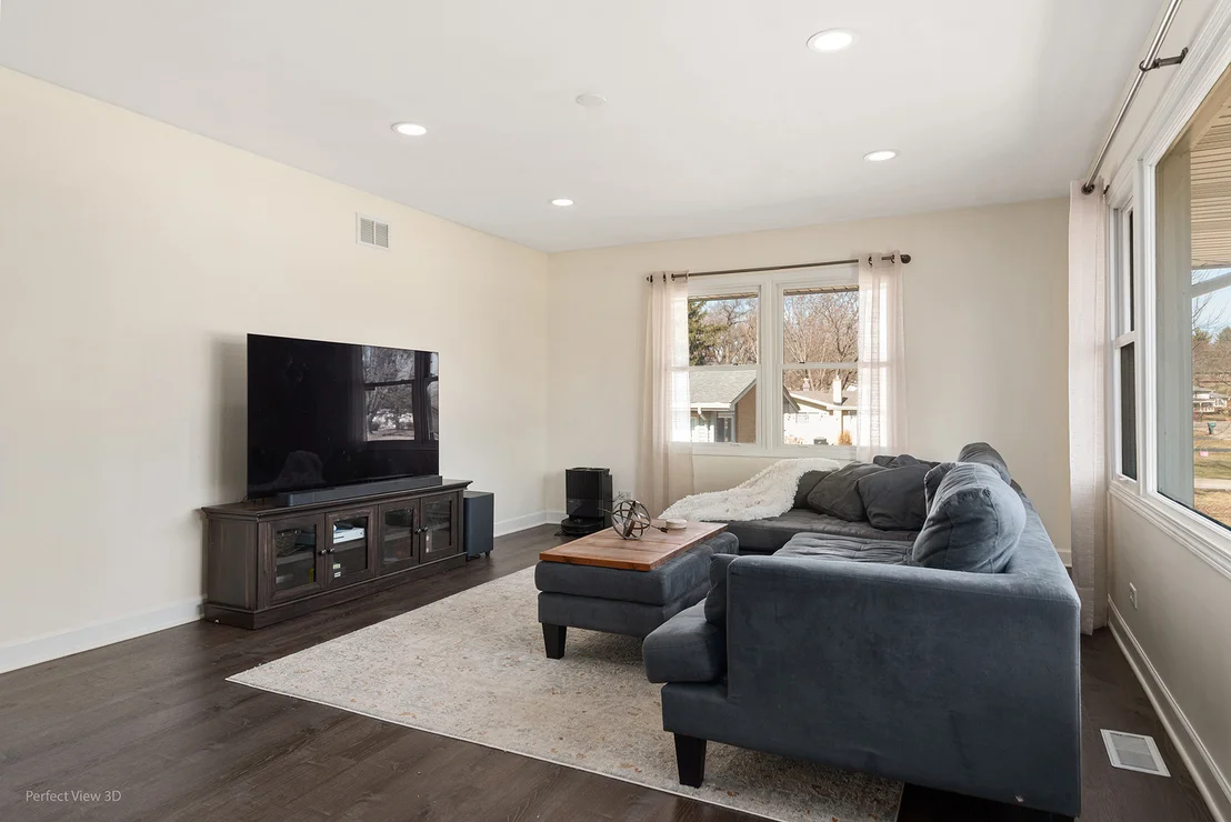 Photo of 11N958 Almora Terrace