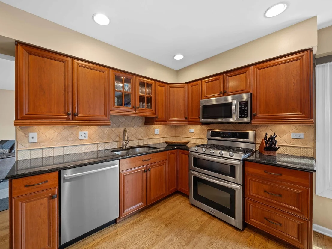 Photo of 405 Caren Drive