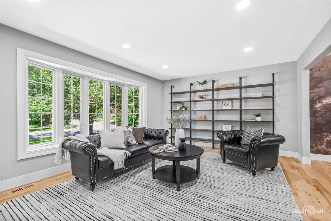 Photo of 2425 Tanglewood Drive