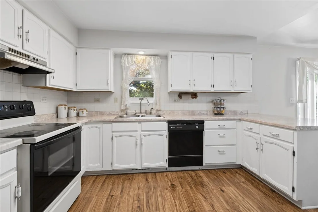 Photo of 12504 Pine Drive