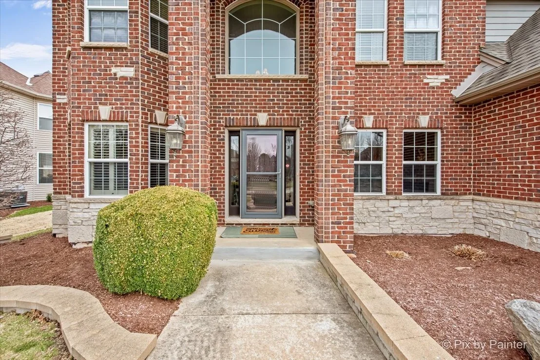 Photo of 647 Bennett Drive
