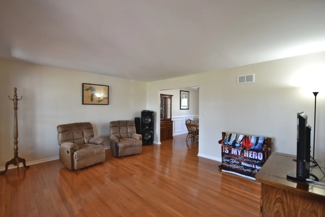 Photo of 6N264 Weber Drive