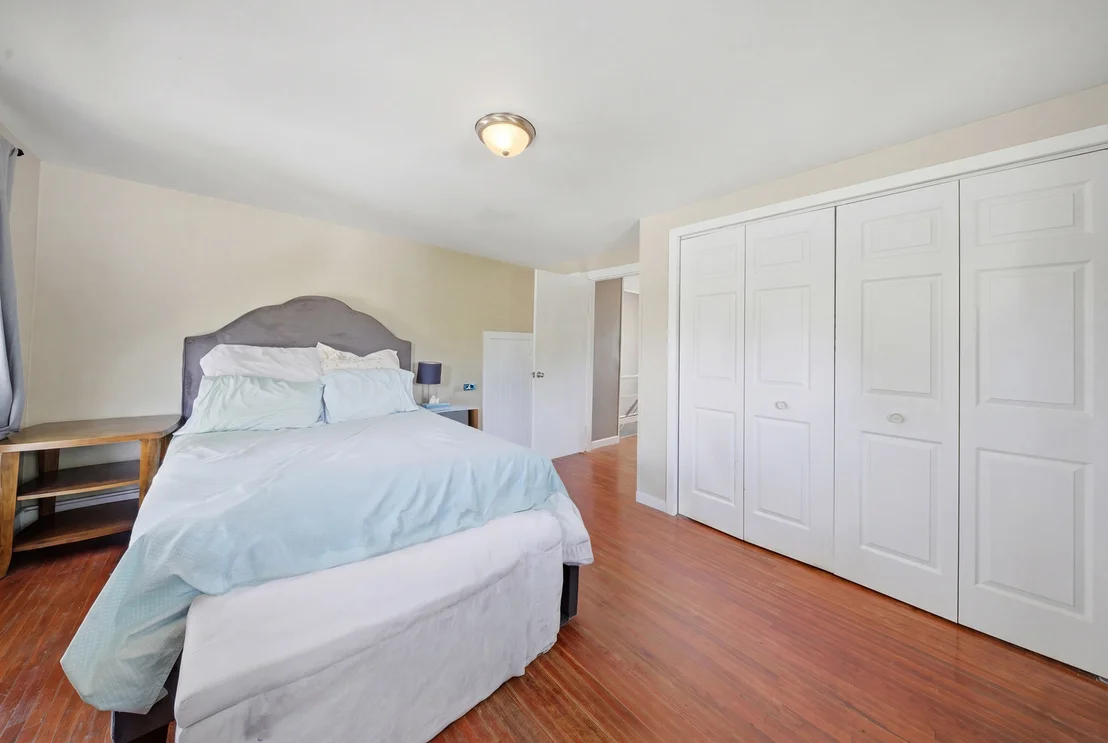 Photo of 327 Silver Street