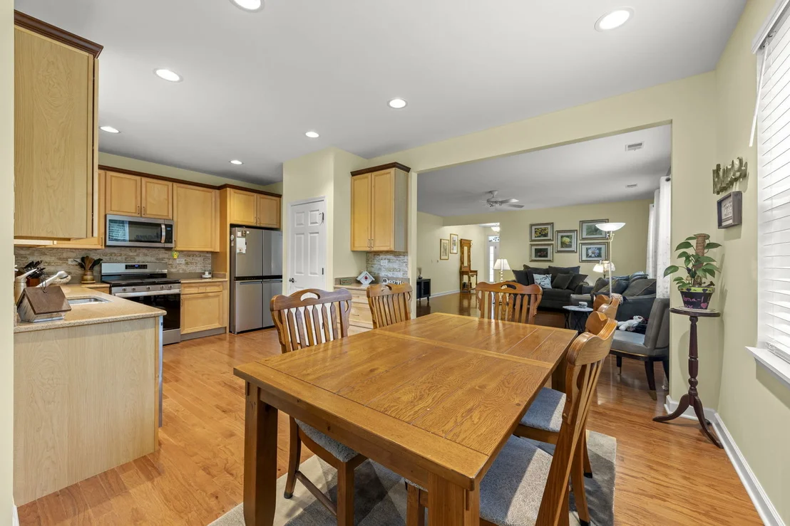 Photo of 784 Bellevue Circle