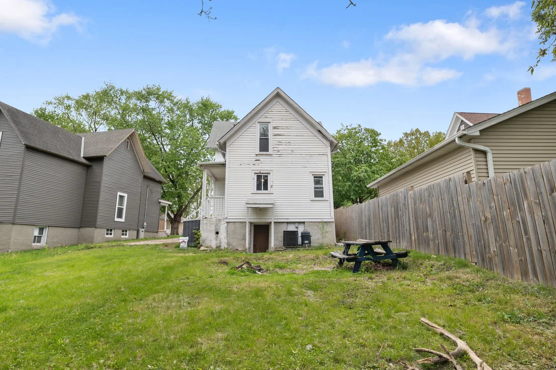 Photo of 447 Ashland Avenue