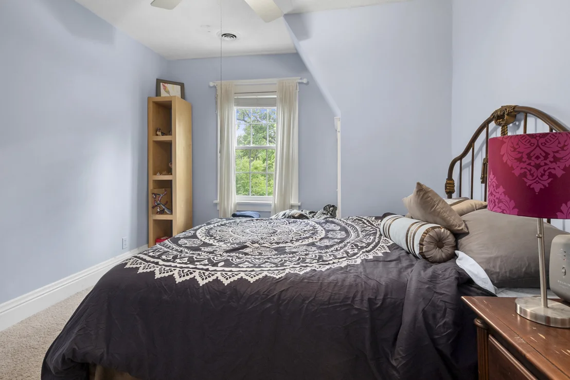 Photo of 2114 Cedar Road