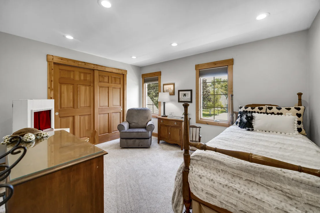 Photo of 224 MAINSAIL Drive