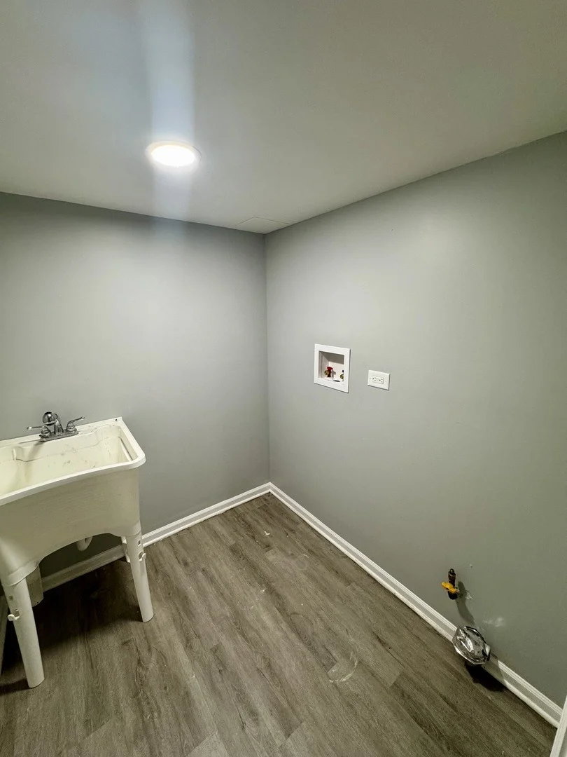 Photo of 1102 W 111th Street