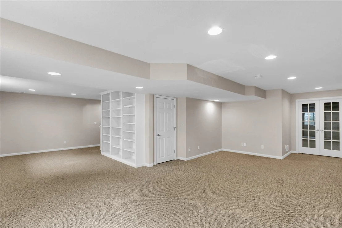 Photo of 2413 Stricker Lane