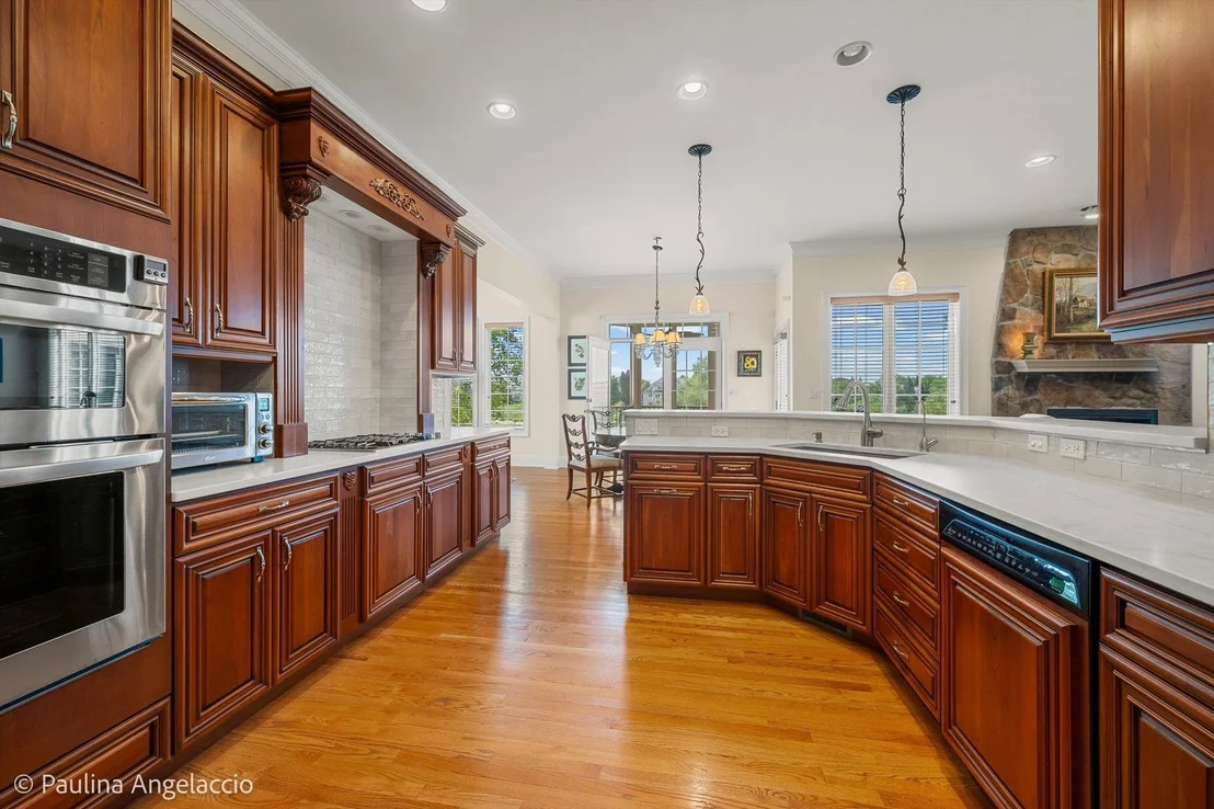 Photo of 1013 Ridgeview Drive
