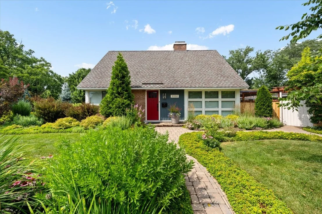 Photo of 3333 Payne Street